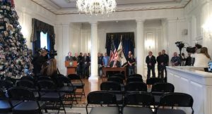 Governor praises rescue team for saving three in abandoned mine
